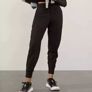 NWT Athleta Ranier CARGO Jogger BLACK Small FREE SHIP!